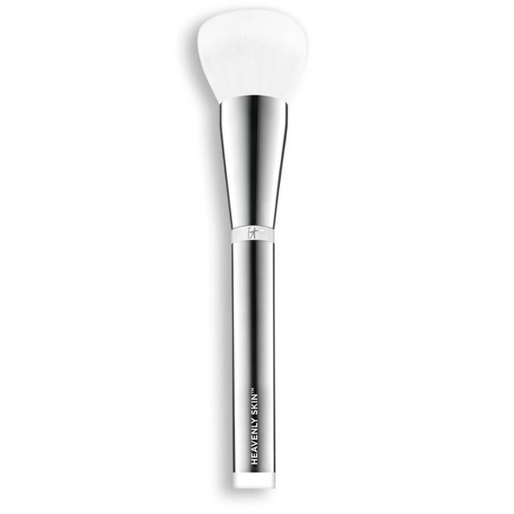 It Cosmetics Heavenly Skin Bye Bye Pores Powder Brush (No. 701) New. - Picture 1 of 5
